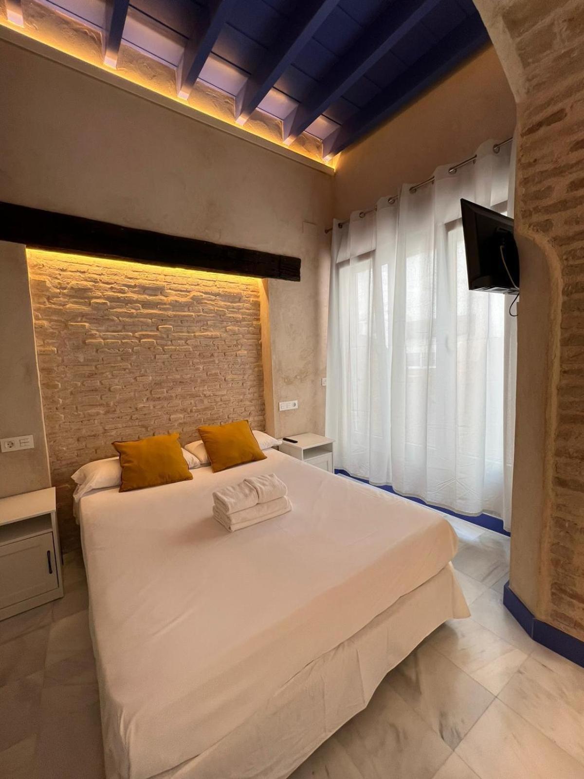 Philippe'S Home Triana Sevilla Eksteriør bilde
